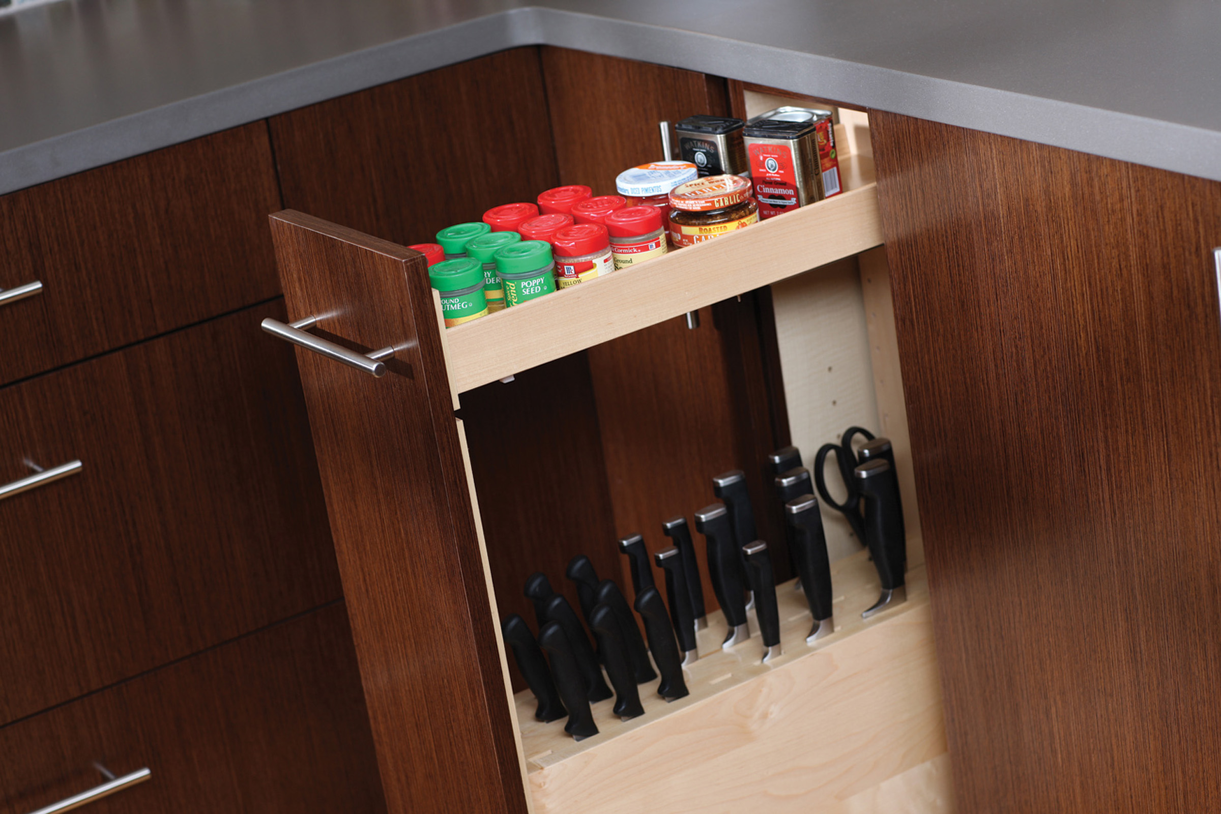 Pull-Out Knife Block + Spice Storage
